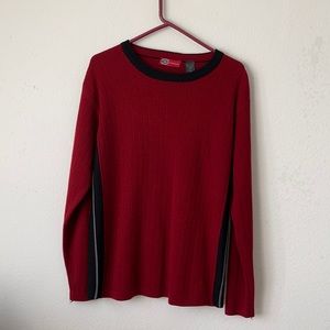 Ws brand . SizeM. Color blak $ red %100 ACRYLIC. Old